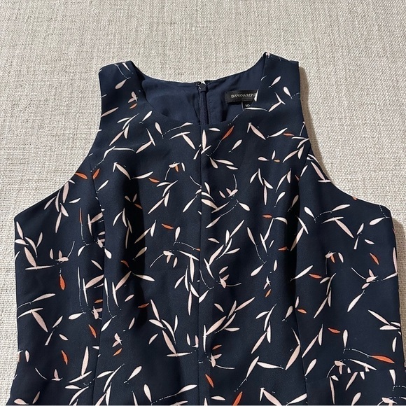 Banana Republic Navy Mini Dress with White Pattern - Picture 4 of 16